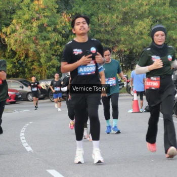 Runner Photo 3791379