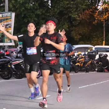 Runner Photo 3791477