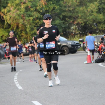 Runner Photo 3791524