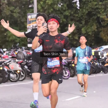 Runner Photo 3791560