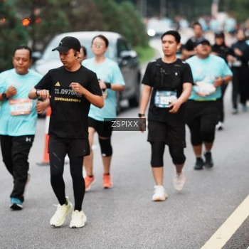 Runner Photo 3791624