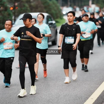 Runner Photo 3791643