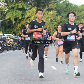 Runner Photo 3791732