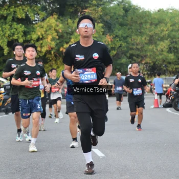 Runner Photo 3791853