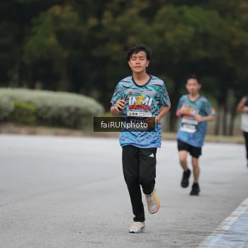 Runner Photo 3791875