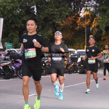 Runner Photo 3791883