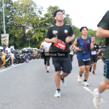 Runner Photo 3791885