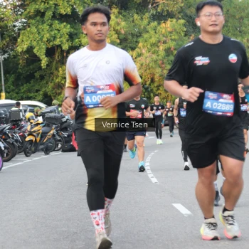 Runner Photo 3791974
