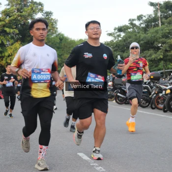 Runner Photo 3791979
