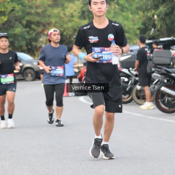 Runner Photo 3792081