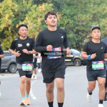 Runner Photo 3792117