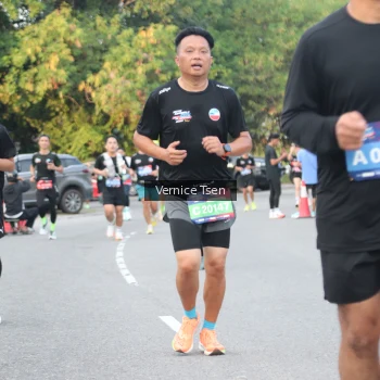 Runner Photo 3792130