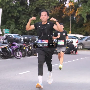 Runner Photo 3792132