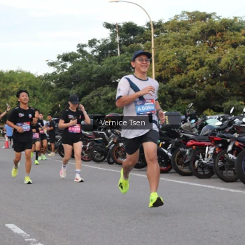Runner Photo 3792352