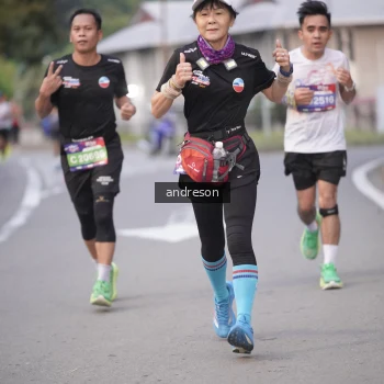 Runner Photo 3792395