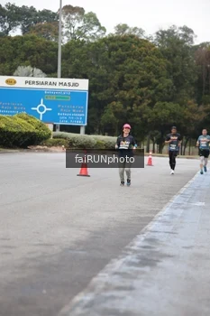 Runner Photo 3792476