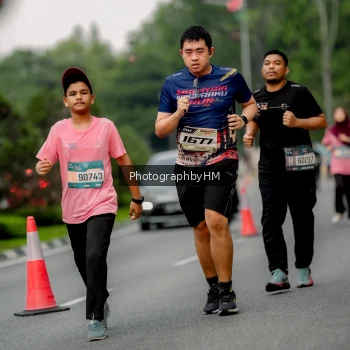 Runner Photo 3792535
