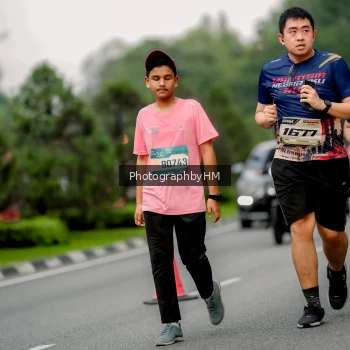 Runner Photo 3792553