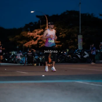Runner Photo 3792601