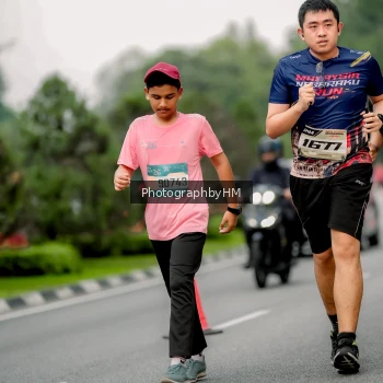 Runner Photo 3792619