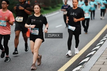 Runner Photo 3792631