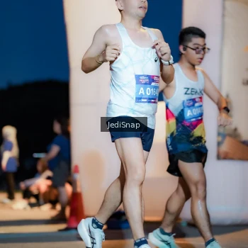 Runner Photo 3792659