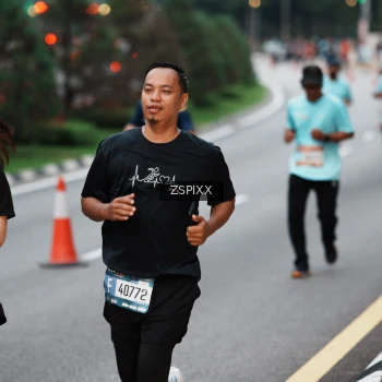 Runner Photo 3792661