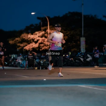 Runner Photo 3792690