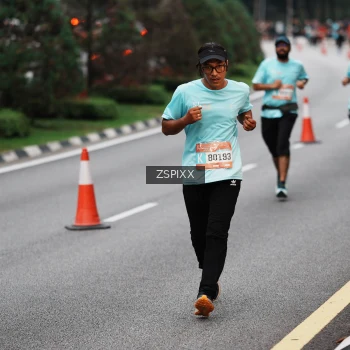 Runner Photo 3792694