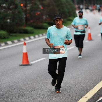 Runner Photo 3792706