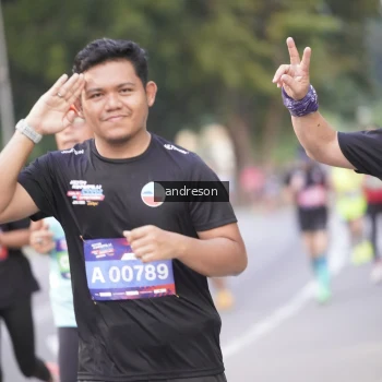 Runner Photo 3792713