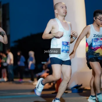 Runner Photo 3792735
