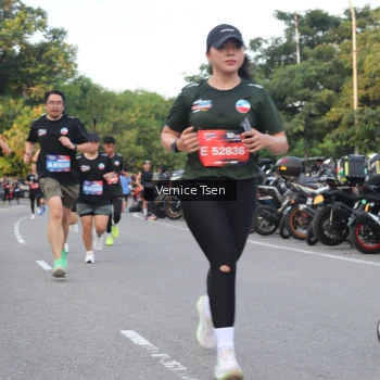 Runner Photo 3792780