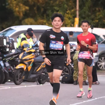 Runner Photo 3792853