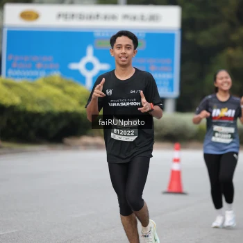Runner Photo 3792875