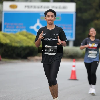 Runner Photo 3792878