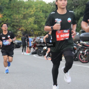Runner Photo 3792899