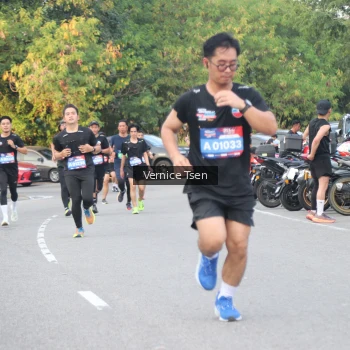 Runner Photo 3792971