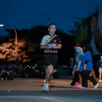 Runner Photo 3793055