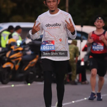 Runner Photo 3793169