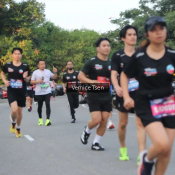 Runner Photo 3793174