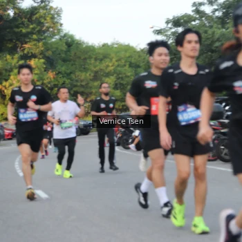 Runner Photo 3793184