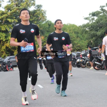 Runner Photo 3793369