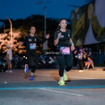 Runner Photo 3793381