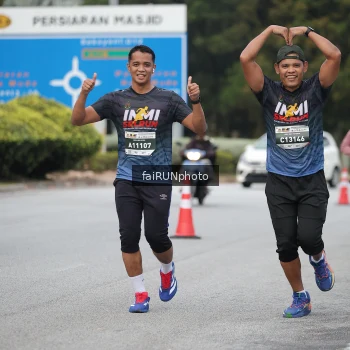 Runner Photo 3793500