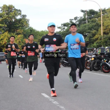 Runner Photo 3793501