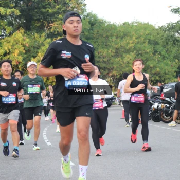 Runner Photo 3793586