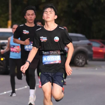 Runner Photo 3793699