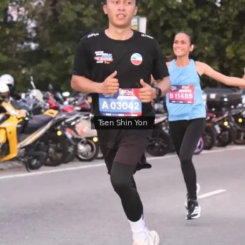 Runner Photo 3793751