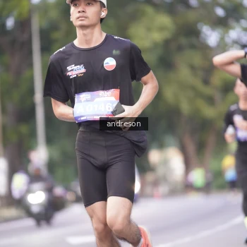 Runner Photo 3793795